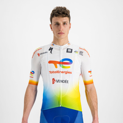 Letní cyklistický pánský dres Sportful TotalEnergies Bodyfit Team bílý