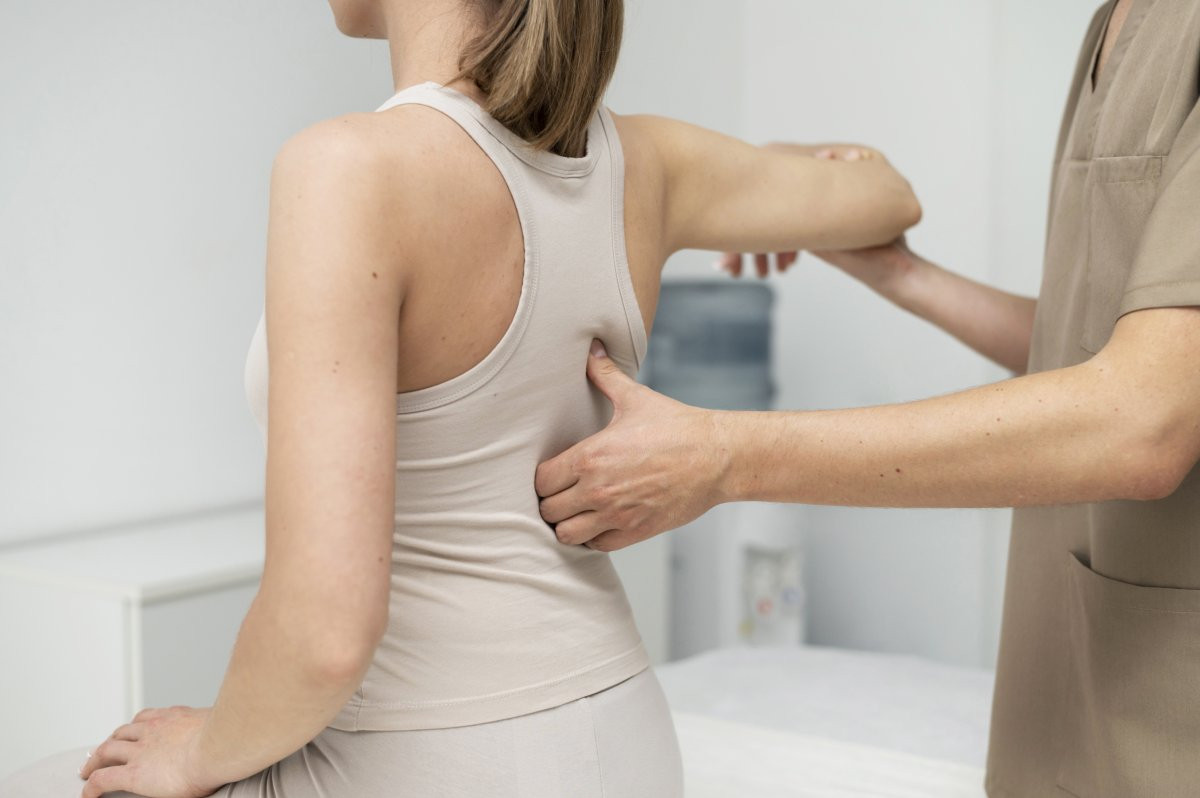 Cvičení zad pomáhá předcházet bolesti zada a bolesti zad v kříži Fyzioterapeutická a jiná cvičení pomáhají při bolesti zad a bolesti v kříži